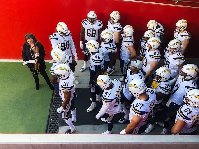 常伴随着一 常伴随着一